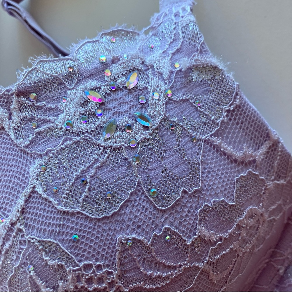 Victoria's Secret Lavender Floral Lace Rhinestone Push Up Bra 38C Shimmer Lilac - Picture 8 of 15